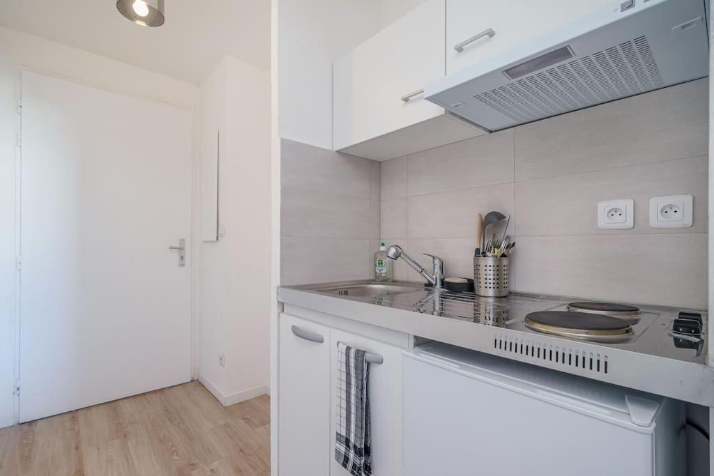 Air-conditioned Terrace Gare St Charles Apartment